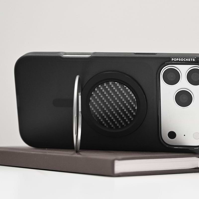 Carbon Lattice Black &mdash; MagSafe Low-Pro Grip & Stand image number 6